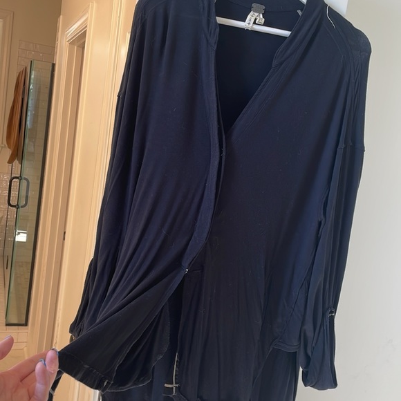 Free People top! - Picture 2 of 2